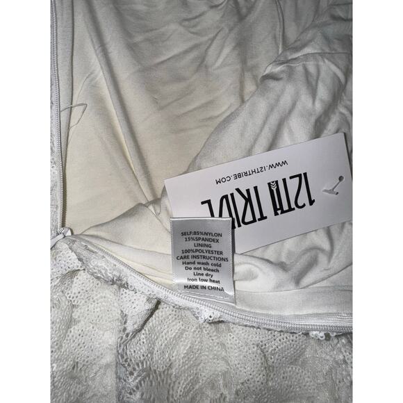 NWT 12th Tribe White Maddox Lace Sequin pants Womens Small - Picture 8 of 12